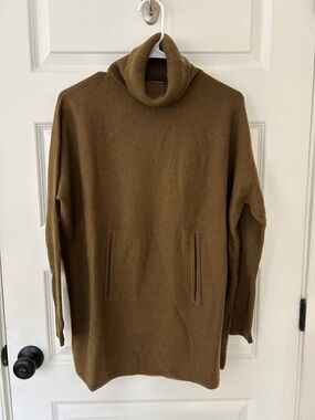 Garnet Hill Olive-Brown Turtleneck Sweater